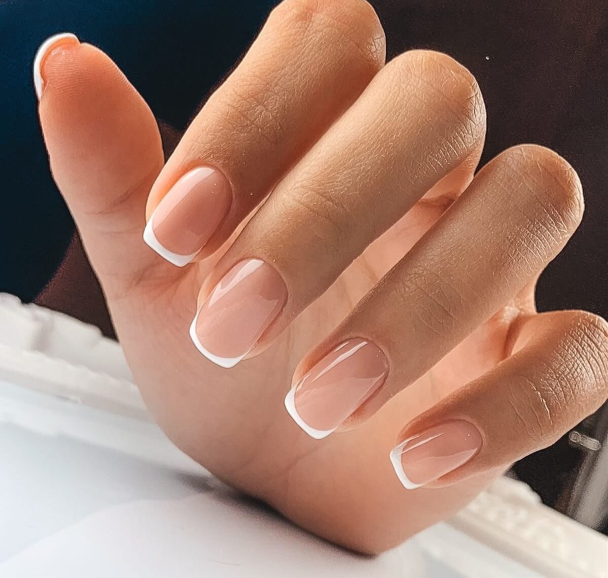 Nail School & Nail Courses Book Beautician Toronto, Ontario